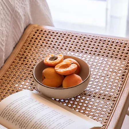 Bozonos - Beachfront Simplicity With Heated Pool Amoudi