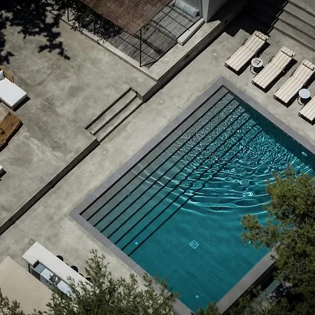 Bozonos - Beachfront Simplicity With Heated Pool *