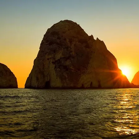 Bozonos - Beachfront Simplicity With Heated Pool * Amoudi