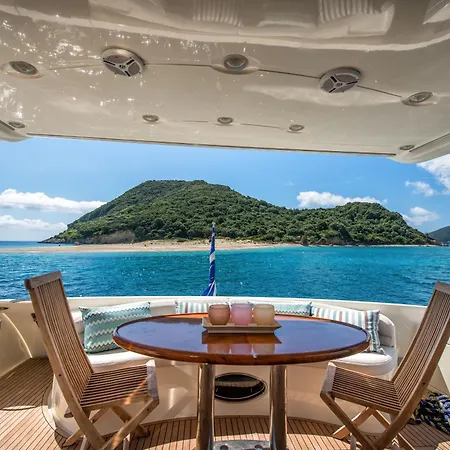 Bozonos - Beachfront Simplicity With Heated Pool *