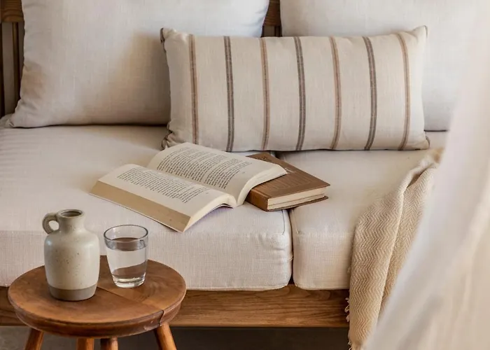 Bozonos - Beachfront Simplicity With Heated Pool * Ammoudi